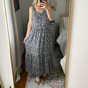 Gigi Parker Floral Batik Tiered‎ Maxi Dress Navy White Size XS